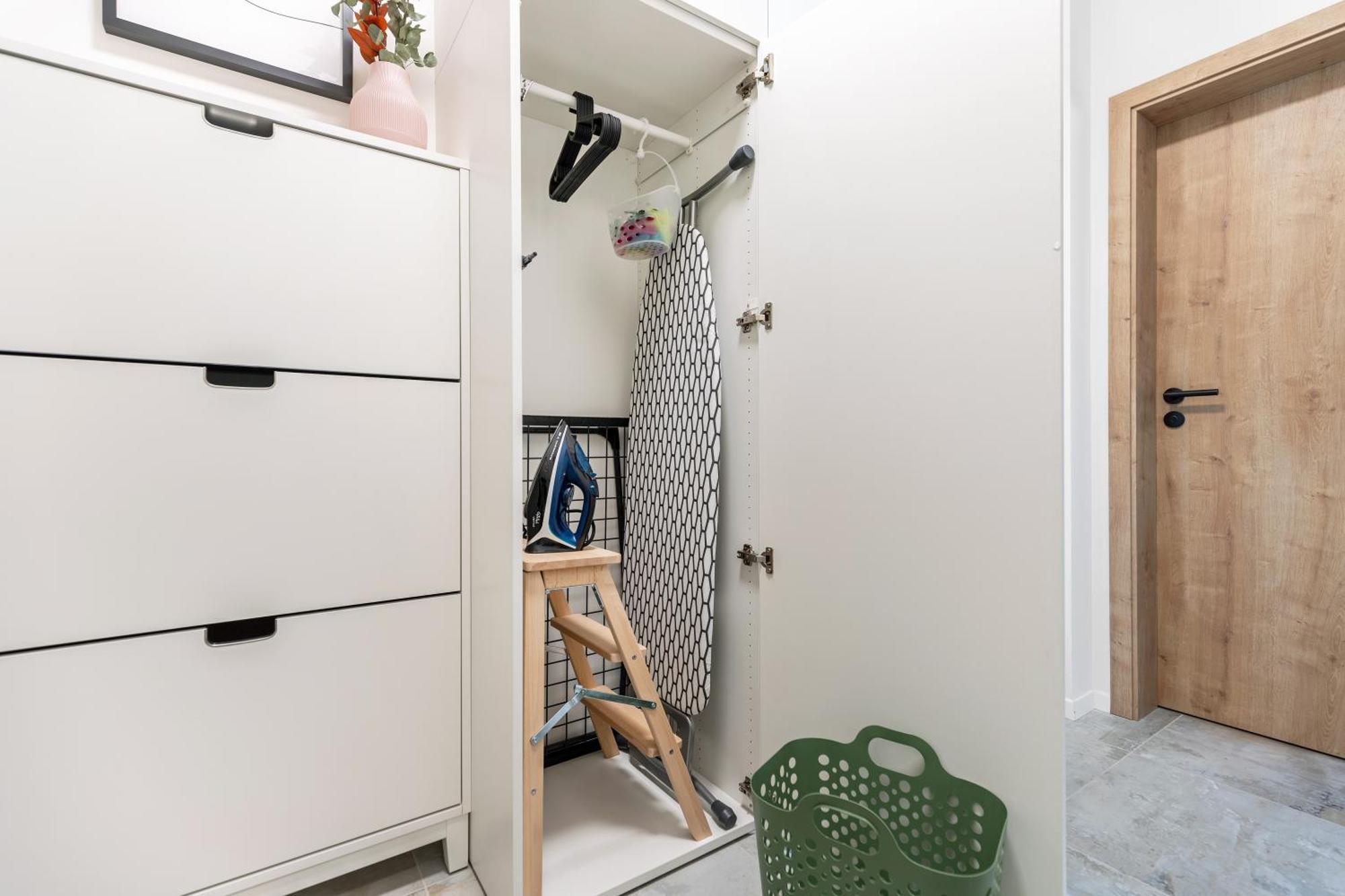 Fully Equipped Apartments With Terraces, Free Garage Parking, Netflix & Ac - By Apartmany Slapanice Cz Extérieur photo