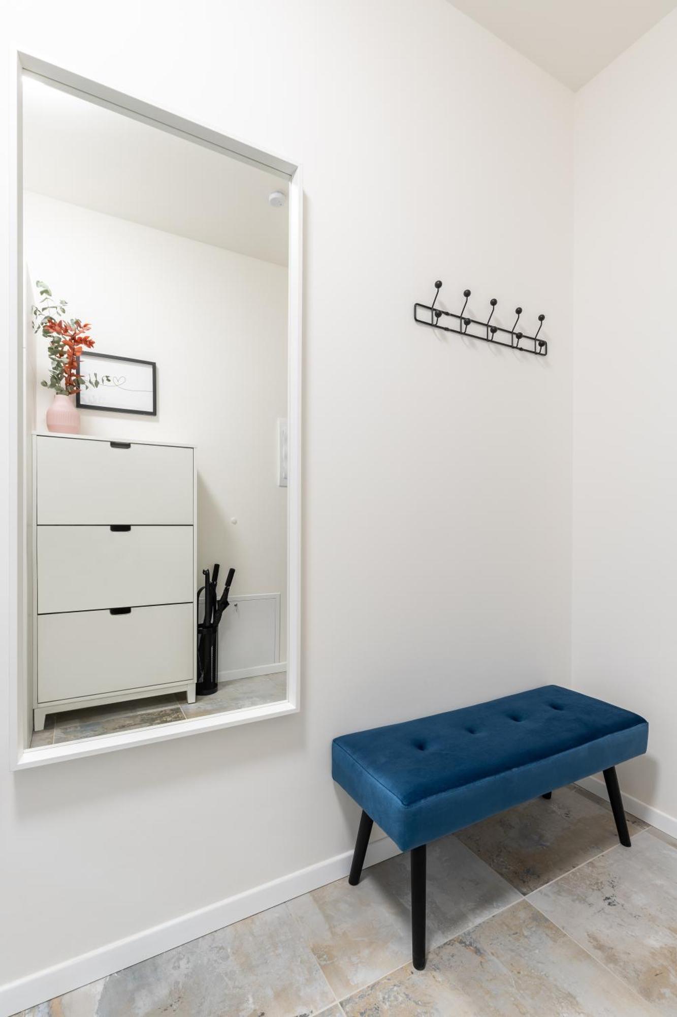 Fully Equipped Apartments With Terraces, Free Garage Parking, Netflix & Ac - By Apartmany Slapanice Cz Extérieur photo